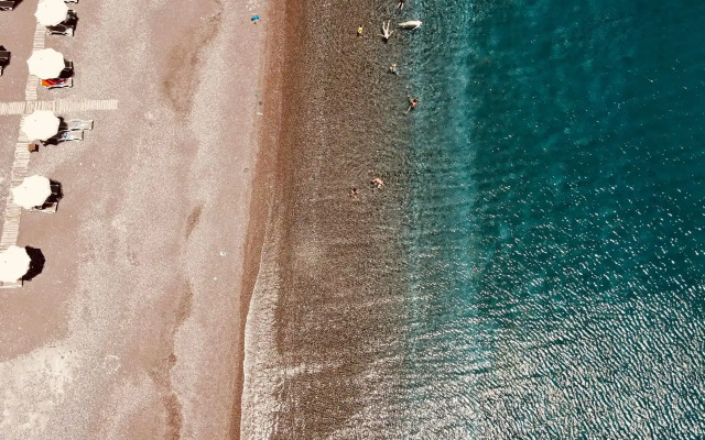 Dennis Beach Studios