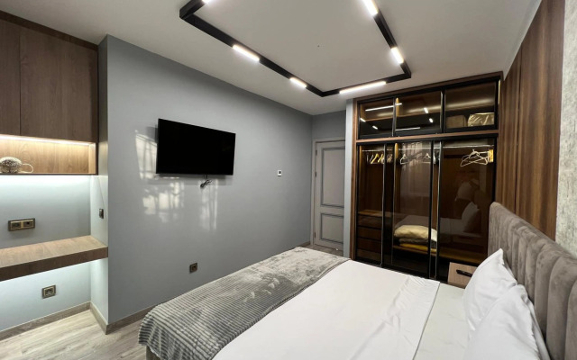 Pushkin street, 2 bedrooms Stylish, Beautiful apartment PU580
