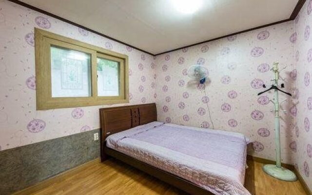 Pocheon Sanulteo Pension