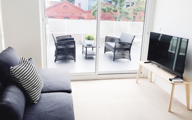 Frangipanistays at 589E – Guest Rooms – Melbourne