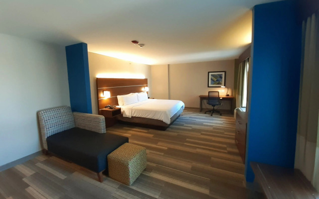 Holiday Inn Express Hotel & Suites Trincity Trinidad Airport by IHG