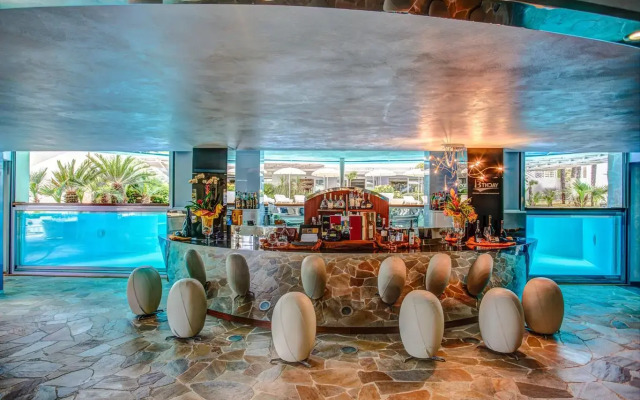 Hotel Waldorf - Premier Resort