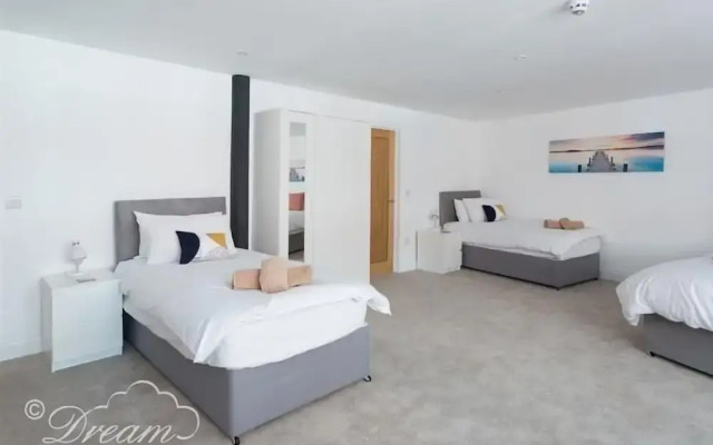 Old Coastguard Apartment 2