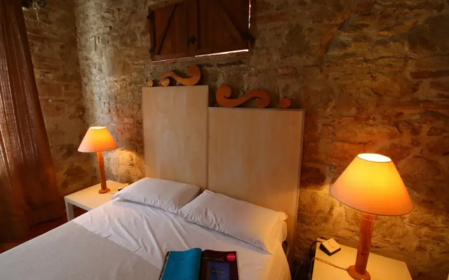 Agriturismo Near Lake Trasimeno With Pool