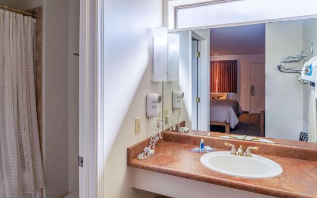 Rodeway Inn