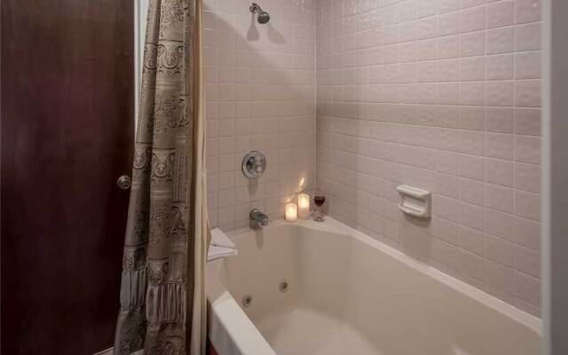 La Luz Lodge - Two Bedroom Cabin