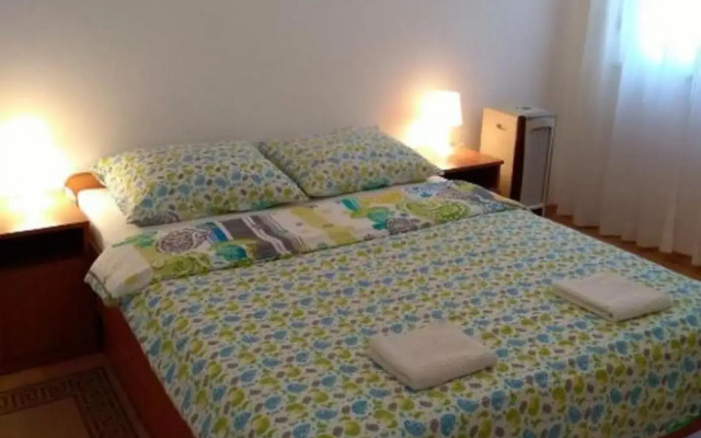 Dobri - 500 m from beach - A2(2+2)