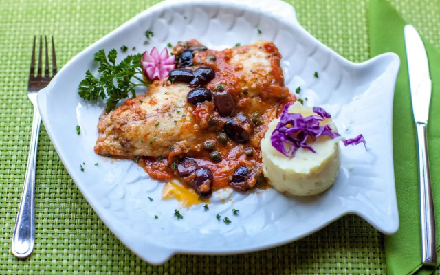 Los Corales Beach Village