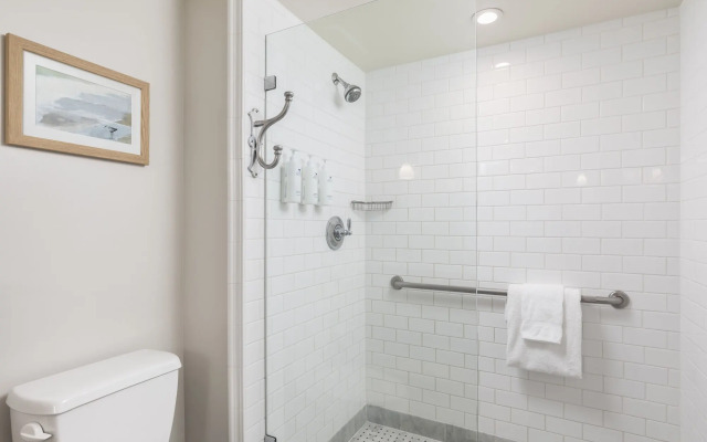 Portola Hotel & Spa at Monterey Bay