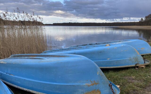 Super Nice Holiday Home by the Lake