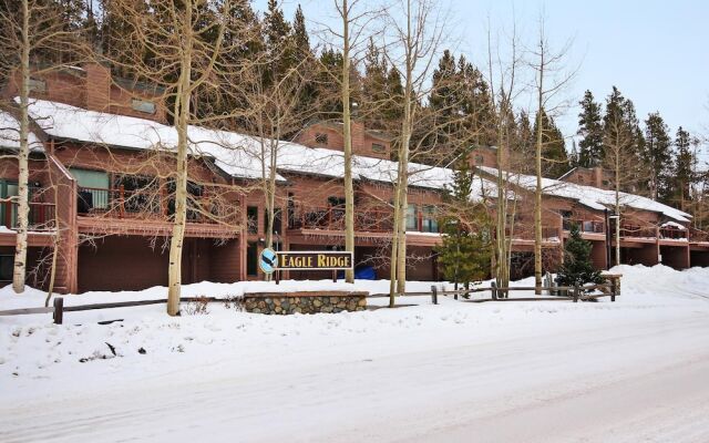 Eagle Ridge Escape 5 Bedroom Townhouse by RedAwning