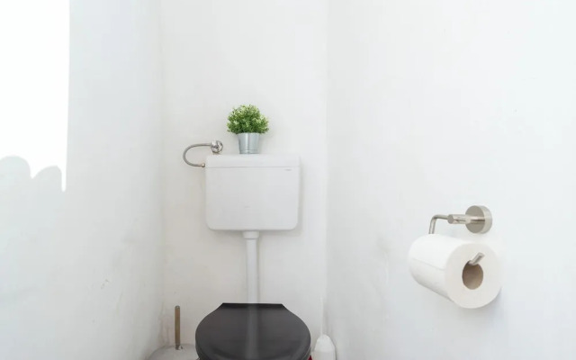 Apartment Johannitergasse Shared Toilet