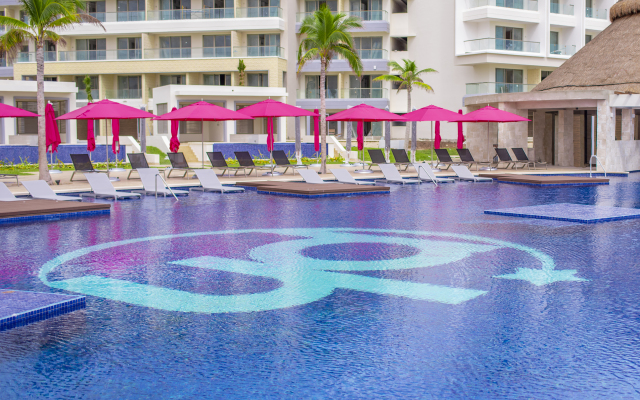 Planet Hollywood Cancun, An Autograph Collection All-Inclusive Resort