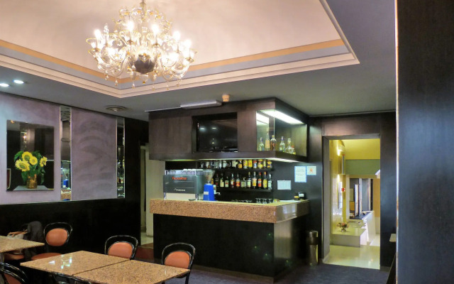 Hotel Centrale Byron