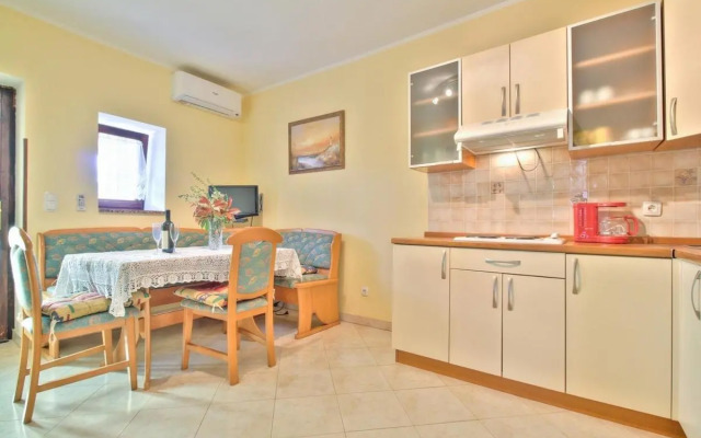Lorena Apartments