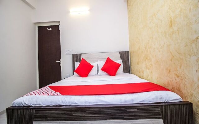 OYO 14891 Madhav Villa