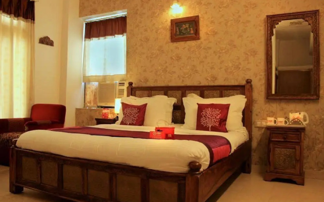 Oyo Rooms Saheliyon Ki Bari