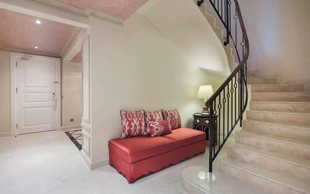 Hagia Sofia Mansions Istanbul, Curio Collection by Hilton