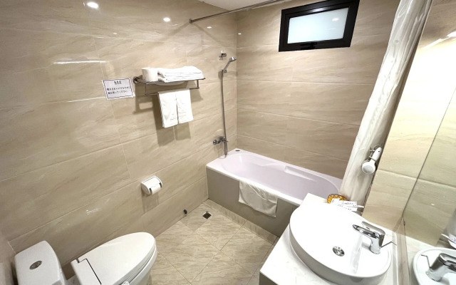 Azumaya Hotel Linh Lang