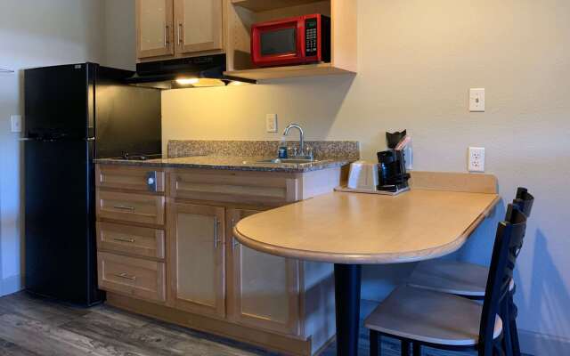 Suburban Studios near Panama City Beach