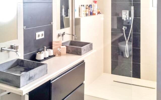 House With 3 Bedrooms in Florensac, With Private Pool, Enclosed Garden