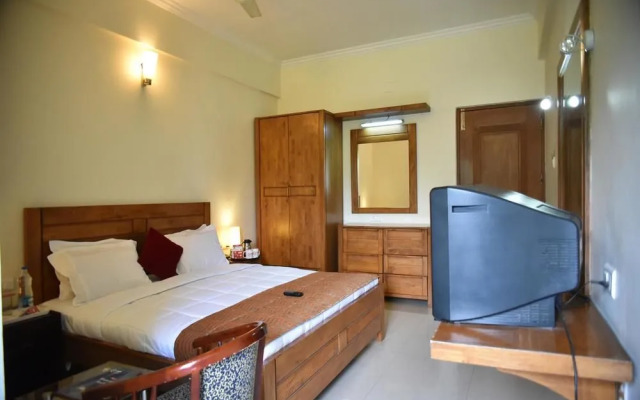 OYO 2724 Hotel PLA Residency