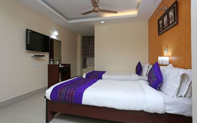 OYO 3049 near Railway Station