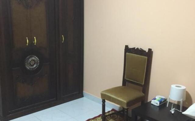 112 AUC Residence