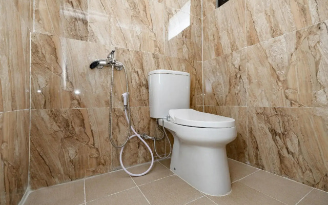 Four D'home by OYO Rooms