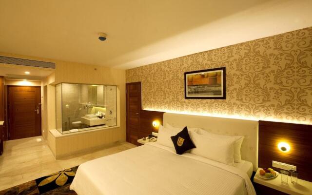 United 21, The Grand