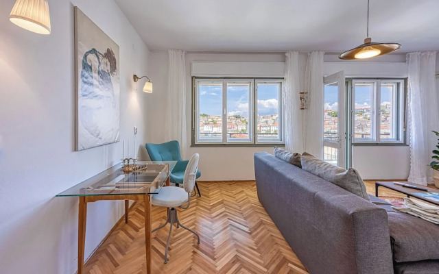 Enolabee Harbour View Apartment