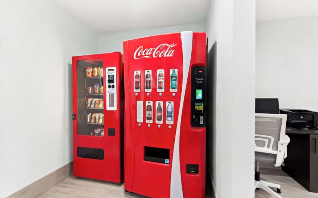 SureStay by Best Western Groves