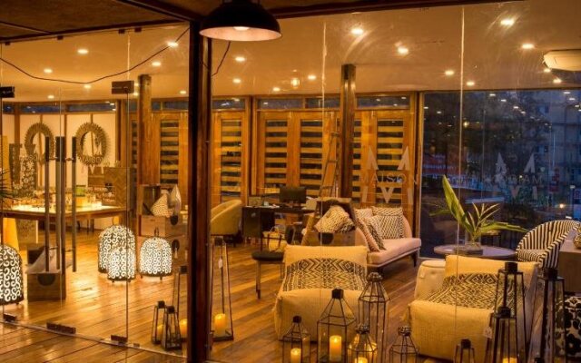 Le Petit Village Hotel & Spa