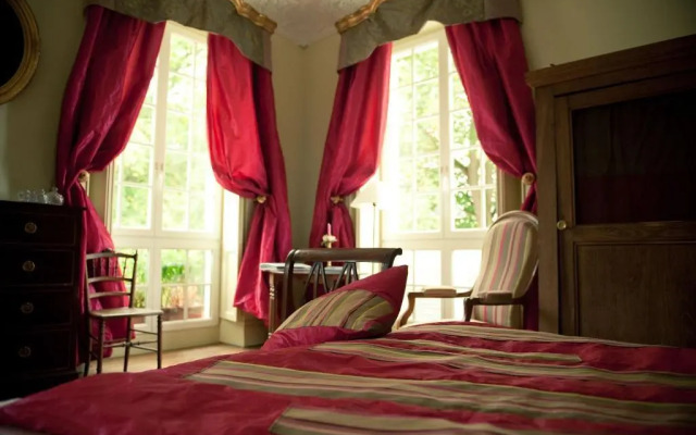 Le Château de la Vierge