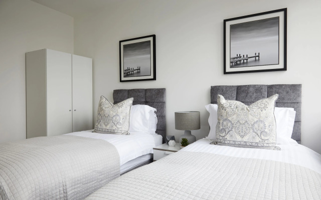 Upton Road Apartments