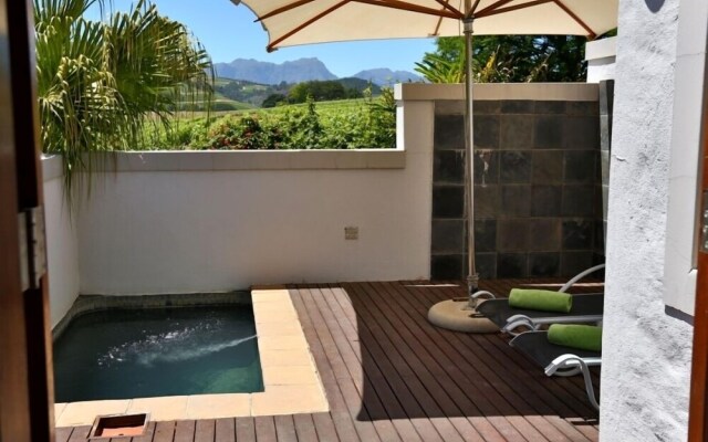 The Lodge L'Avenir
