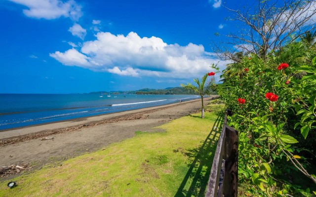 Beachfront Potrero Nice 7-br Villa Chef Included - Casa Royal