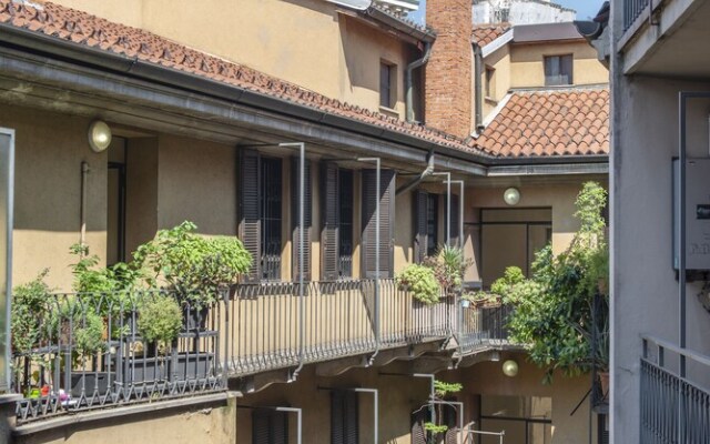 Santo Stefano - 3721 - Milan - Hld 37526