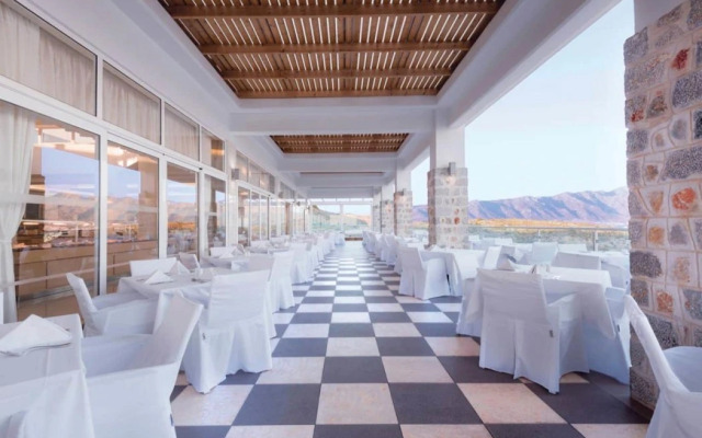 Grand Blue Beach Hotel