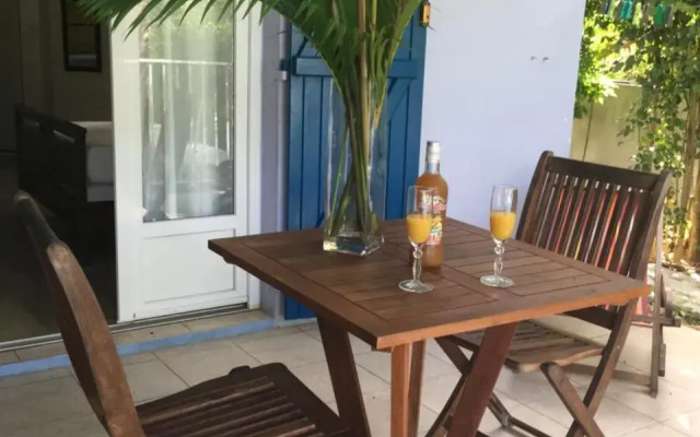 Studio Bleu Lagon dans résidence avec piscine