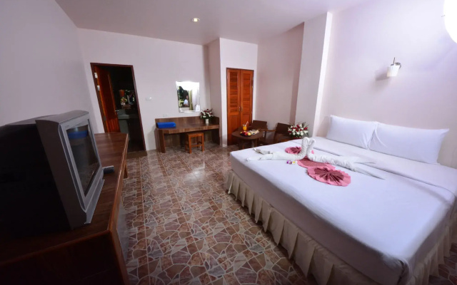 Haad Yao Bayview Resort & Spa