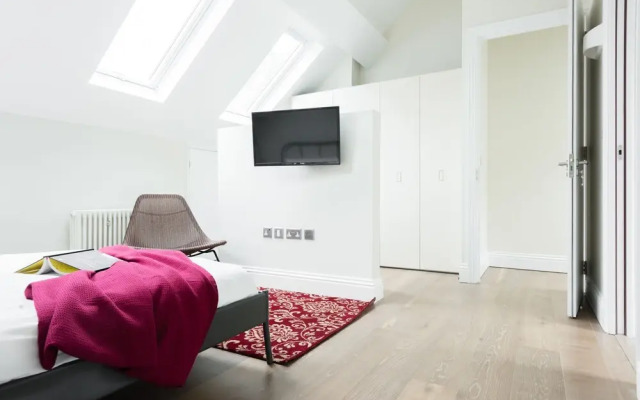 The Soho Studio - Modern & Central 2BDR
