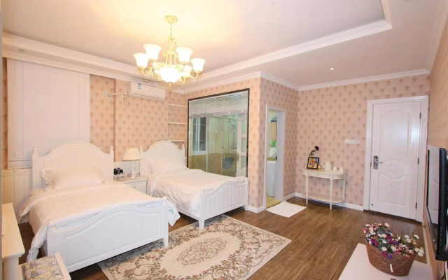 Xiamen Gulangyu Wooden Sweet House Villa Hotel