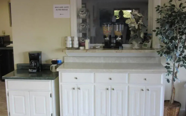 Royal Inn & Suite