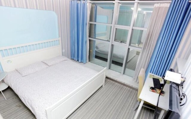 Chuzhou Sunday Holiday Hotel in Chuzhou, China from 54$, photos, reviews - zenhotels.com guestroom