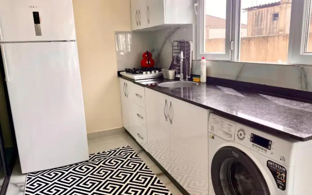 JAZZY LUXURIOUS FAMILY HOMES 100 Mb Wi-Fi