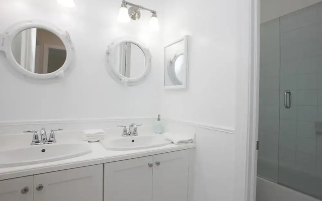 5 Bedroom Homes in Miami by TMG