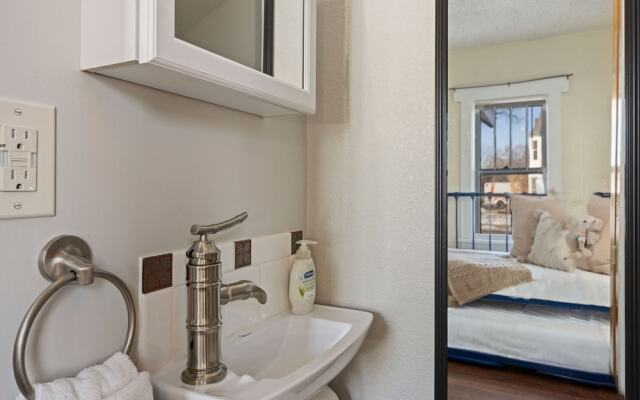 Cozy Home in Downtown Loveland W/ Free Bikes!