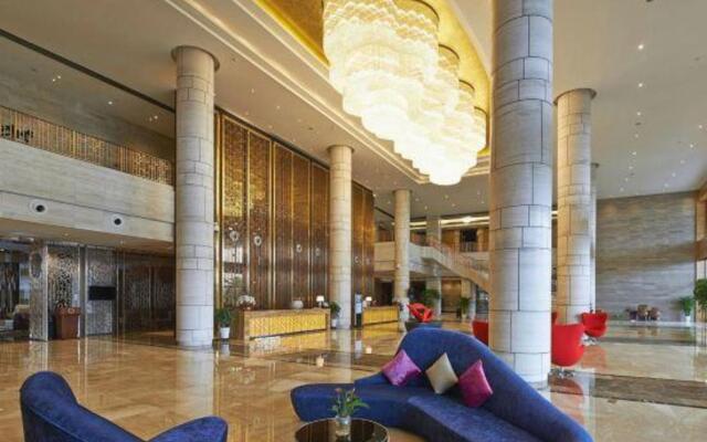 Royal Hotel (Chongqing Liangjiang)
