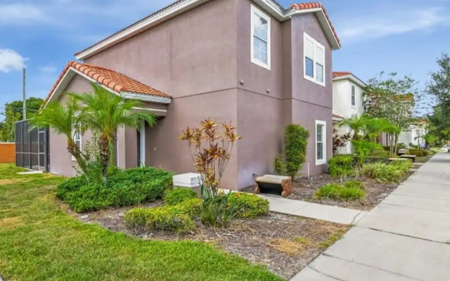 Remodeled Gem - Comfort and Location